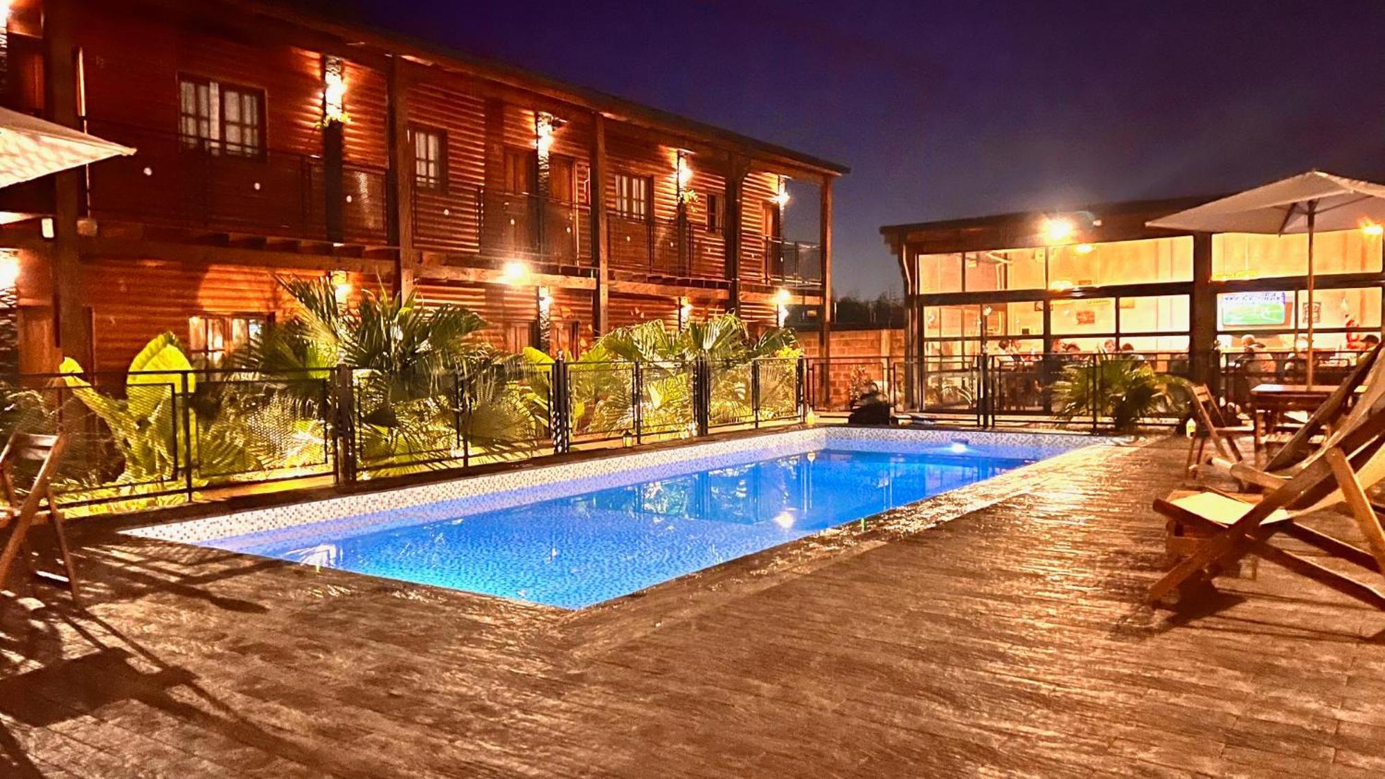 Alma Pura Hotel Puerto Iguazú Exteriör bild